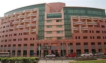 Parkside Hotel Apartment 4*, Dubai